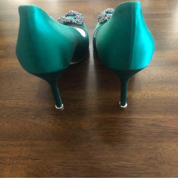 NIB $1125 Manolo Blahnik Hangisi Satin Crystal-Buckle Pumps in Green - size 37.5 - Picture 11 of 16